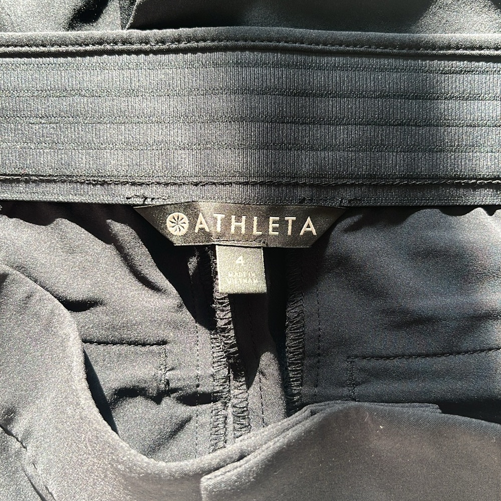 Athleta Tribeca 9” Bermuda Shorts Black - Picture 8 of 10